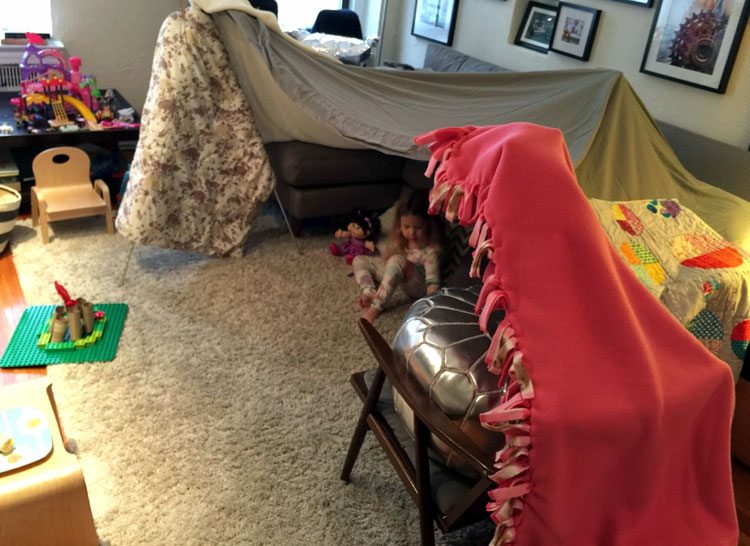 blanket-fort survive blizzard