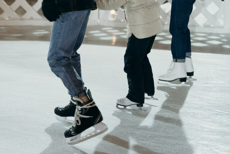 ice skating family winter activities nyc