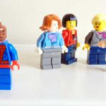 mother huddle in lego