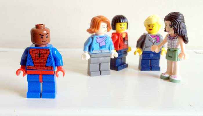 mother huddle in lego