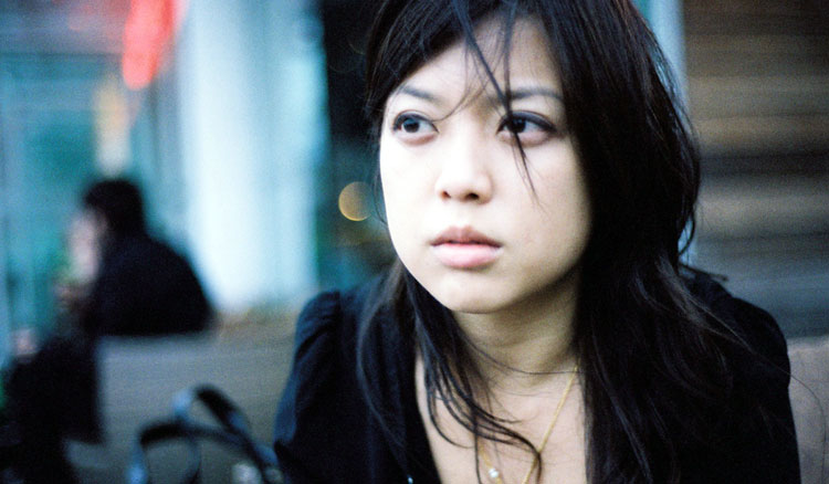 moody tween girl