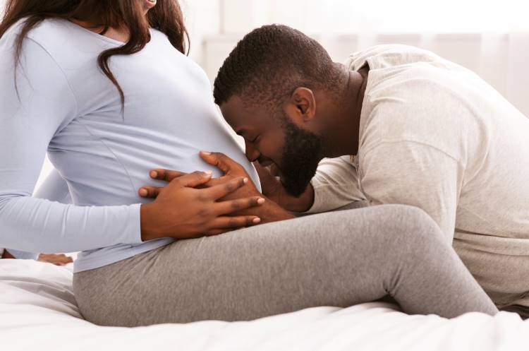 prevent-infant-mortality-month dad-pregnant-wife-1