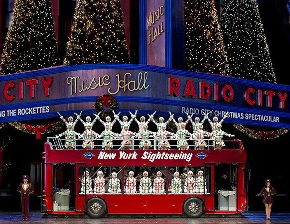 The Rockettes in "New York at Christmas" in the Radio City Chris