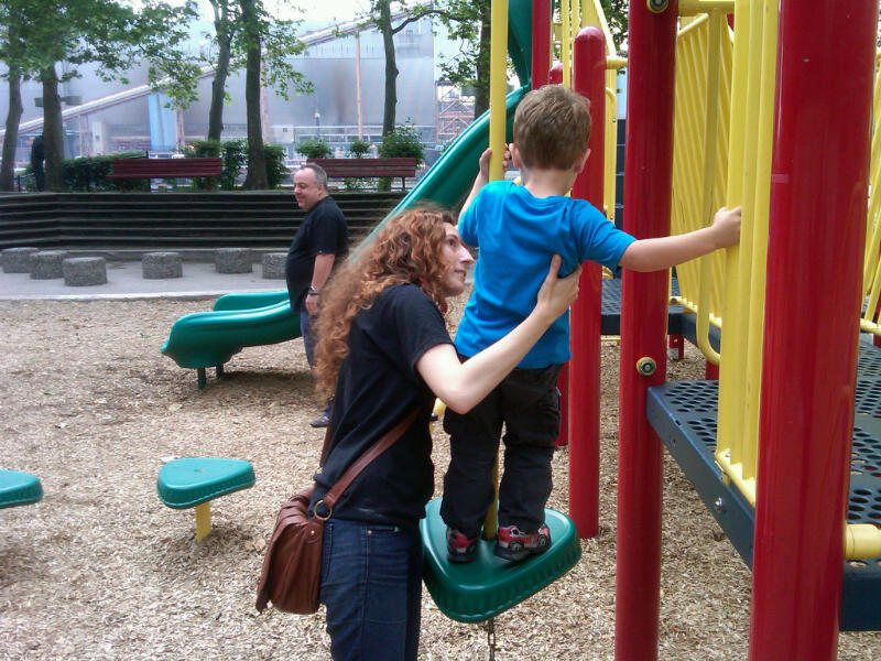 Roosevelt Island playground urbansitter