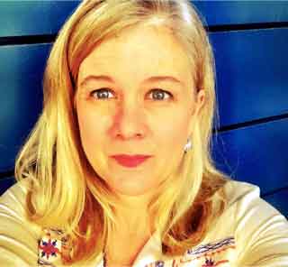Wendi Aarons